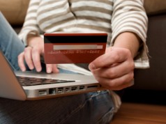 Интернет-магазины в УАнете все чаще предлагают оплату картами