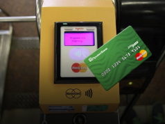 «ПриватБанк» предлагает оформить карту для оплаты метро