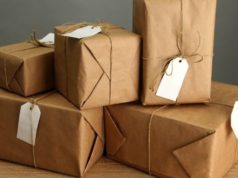 Три посылки вне бюджета: с нового года украинцев собираются обложить новым налогом