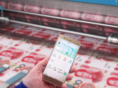 Экс-глава Bank of China уверен, что цифровой юань заменит наличные деньги