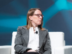 Комиссар SEC Хестер Пирс призвала к четкому регулированию криптовалют