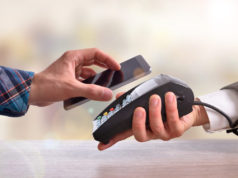 ПриватБанк тестирует сервис оплаты с помощью NFC-меток