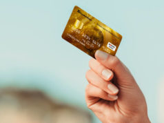 Приватбанк вводит кредитные каникулы по кредитным картам