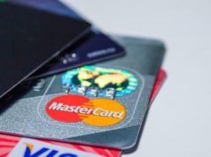 Mastercard запустит систему оплаты по улыбке или взмаху руки