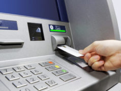 Почему ПриватБанк блокирует доступ клиентов к счетам