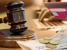 Может ли налоговая «списывать» деньги со счетов украинцев