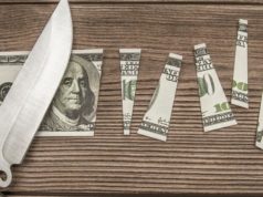 Почему крупные банки активно режут доходность валютных депозитов