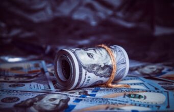 В monobank добавили возможность делать валютные инвестиции