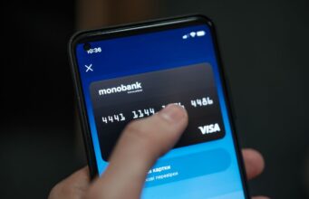 Monobank запустил функцию блокировки переводов